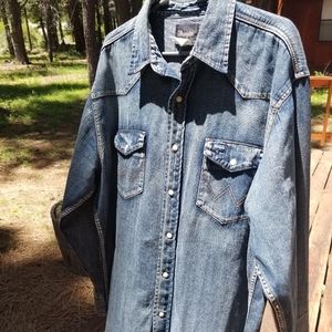 Men's XL Denim Wrangler Snap Shirt